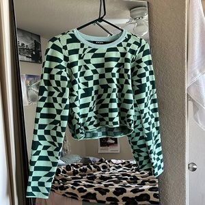 Green abstract cropped long sleeve sweater